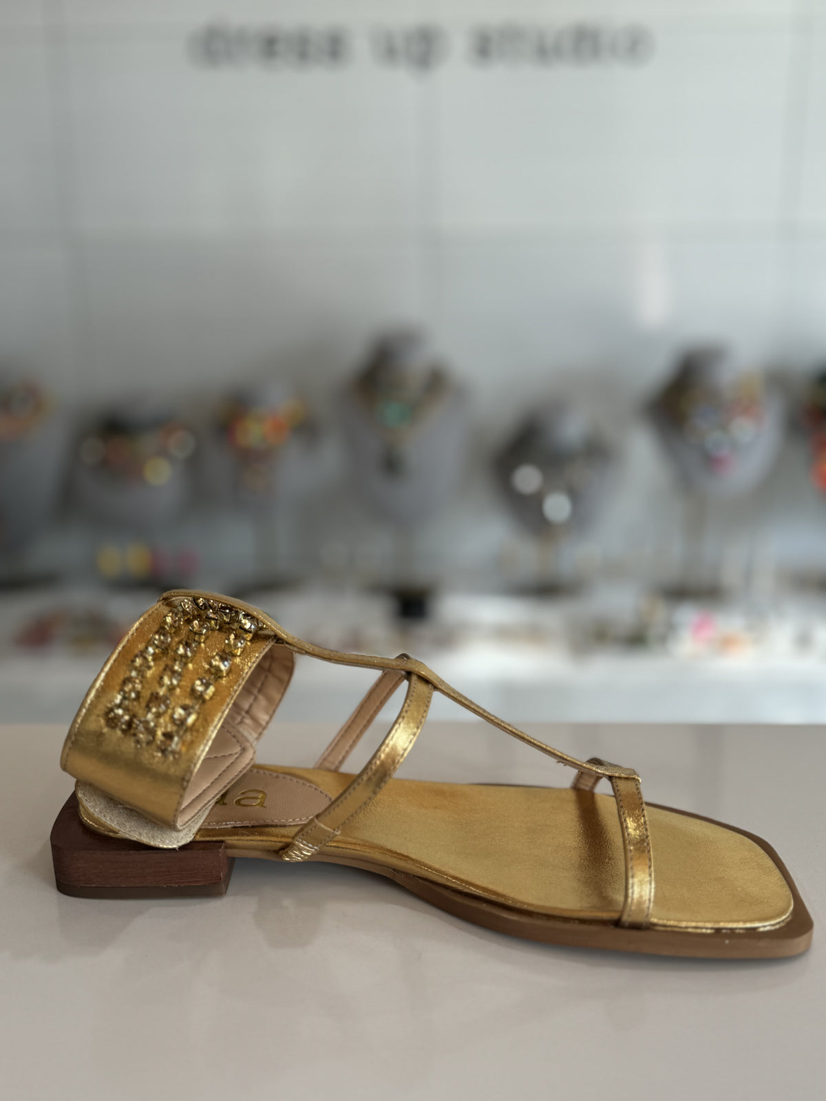 Metallic Sandal with Crystals