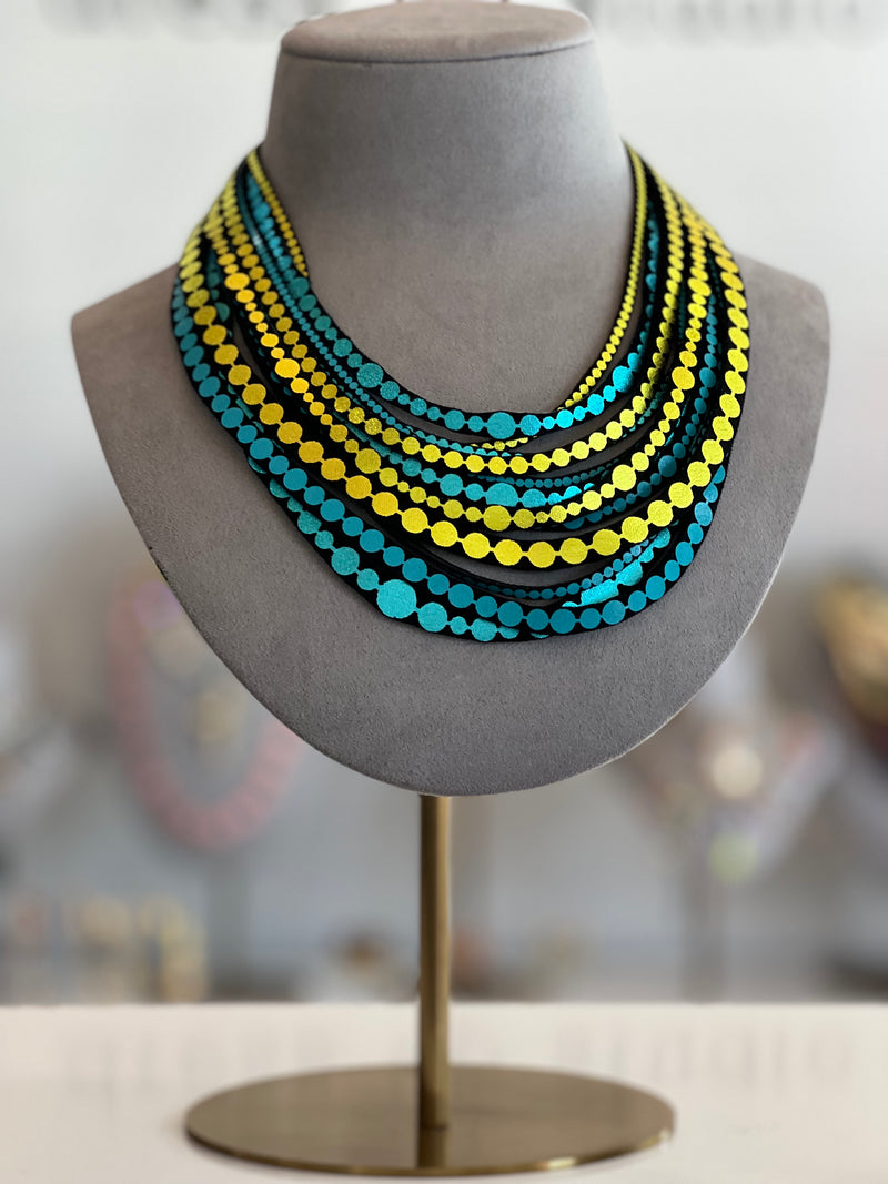 Circular Pearls Necklace