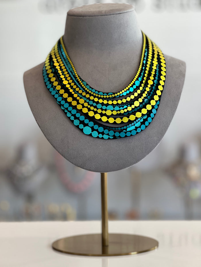 Circular Pearls Necklace