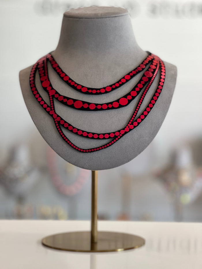 Pearl Madame Bold Necklace