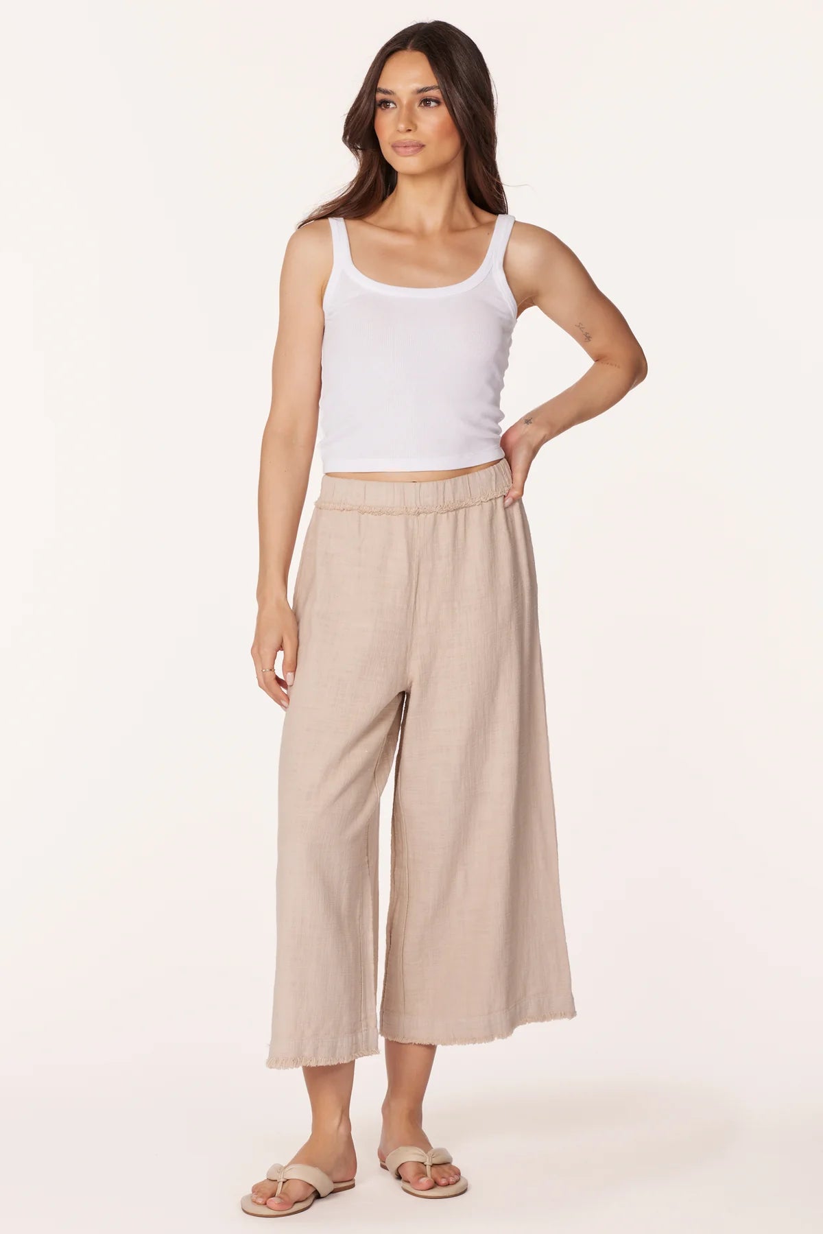 Raw Edge Cropped Pant