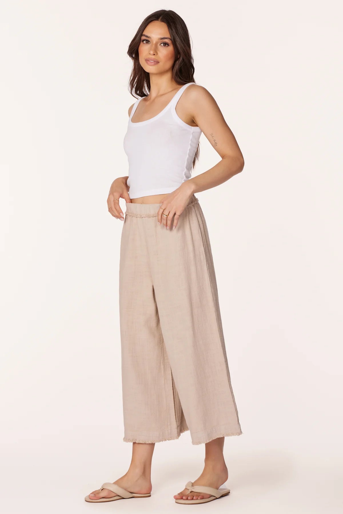 Raw Edge Cropped Pant