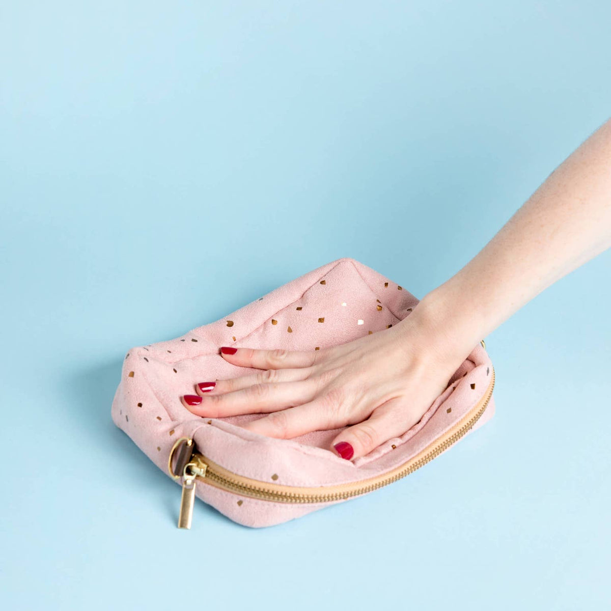 Box Crossbody